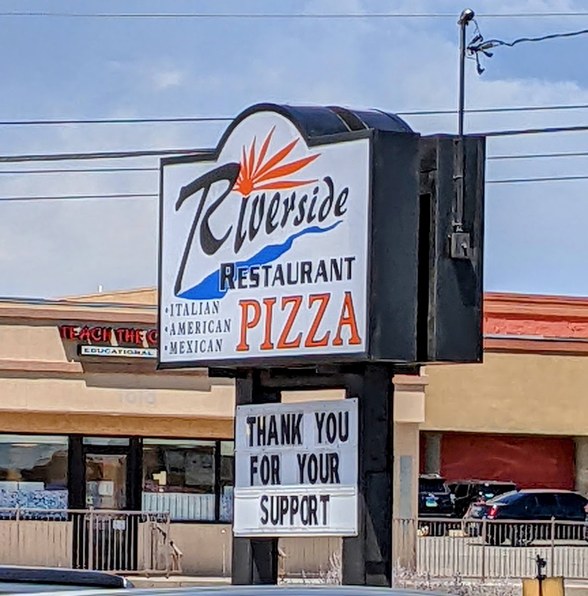 Riverside Pizza Restaurant